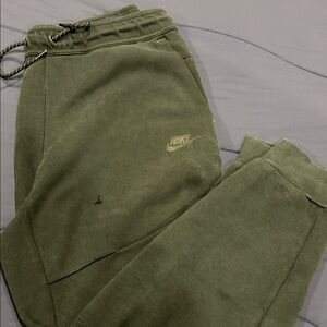 Black Nike Tech Pants